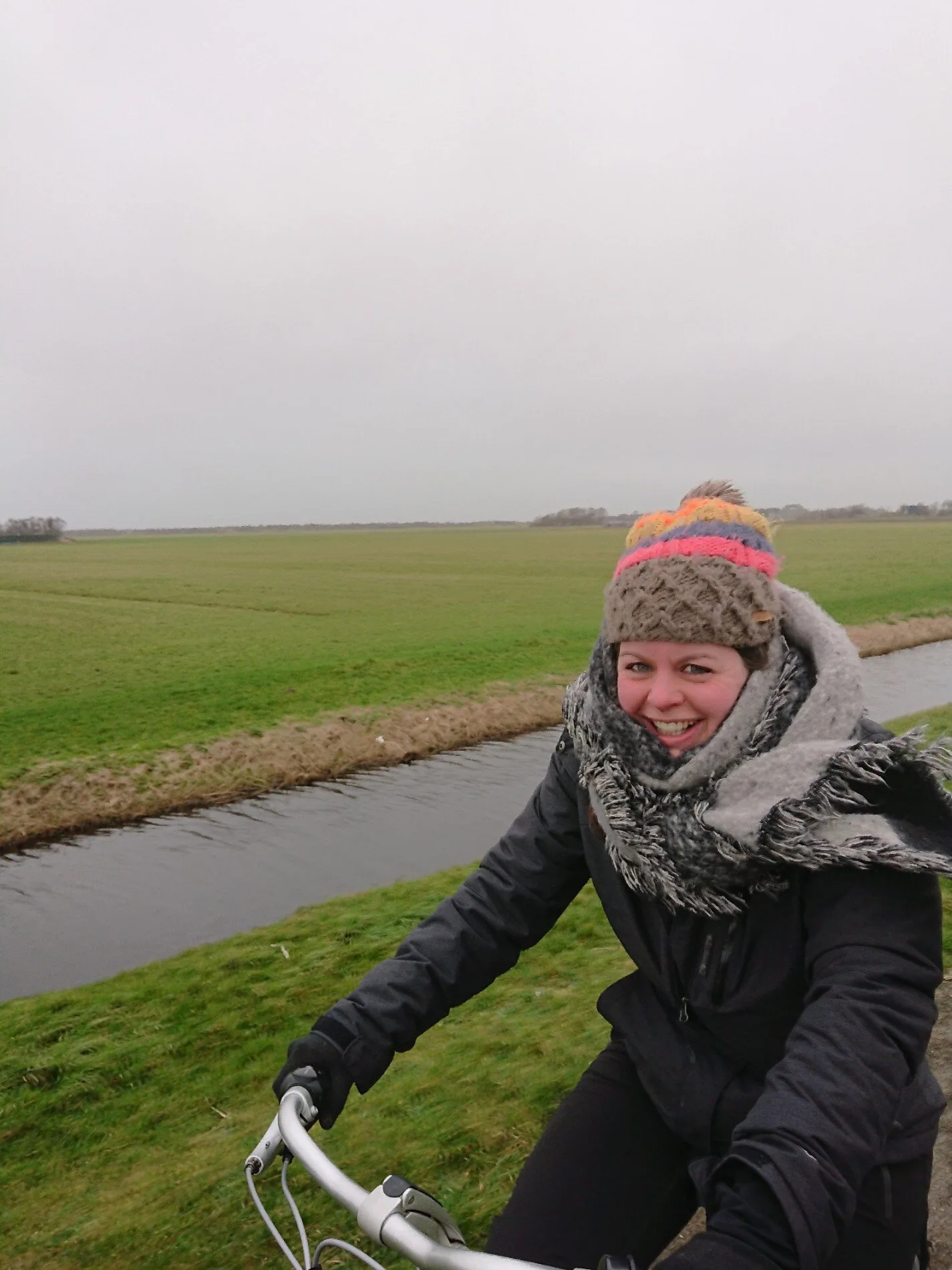 Ik doe in ieder geval nog mijn best om blij te kijken :P